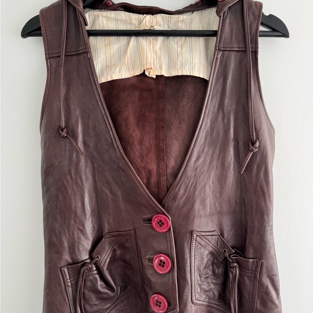 Women's Brown Leather Vest with Hood - Picture 5 of 8